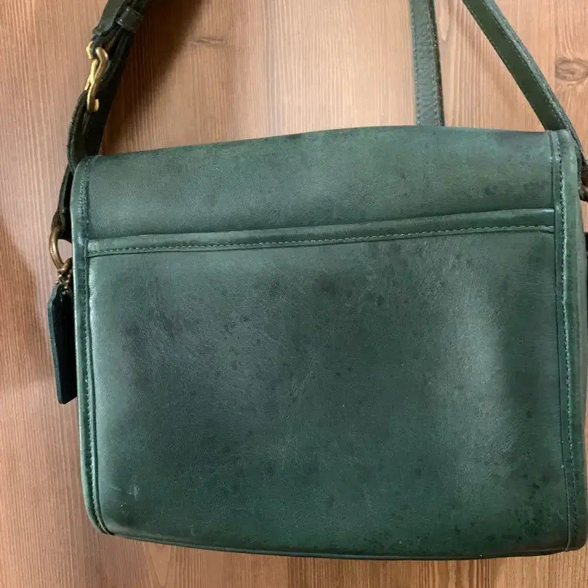 [SOLD OUT] 올드 빈티지 코치 가죽백