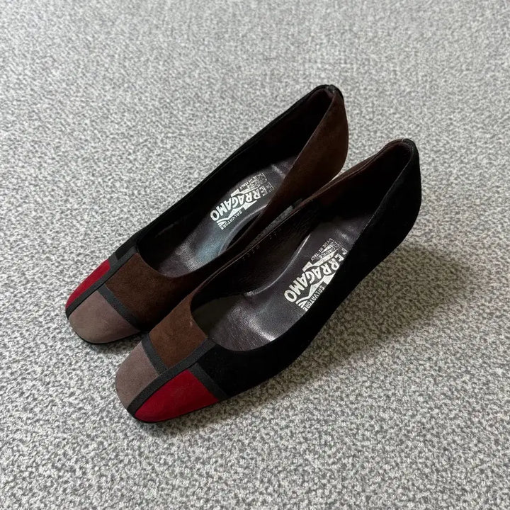 [BUNJANG] Salvatore Ferragamo Leather Dress Shoes / 페레가모 구두 230-235