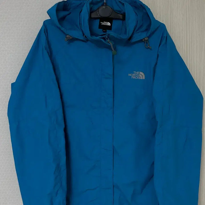[SOLD OUT] 노스페이스 바람막이 블루
