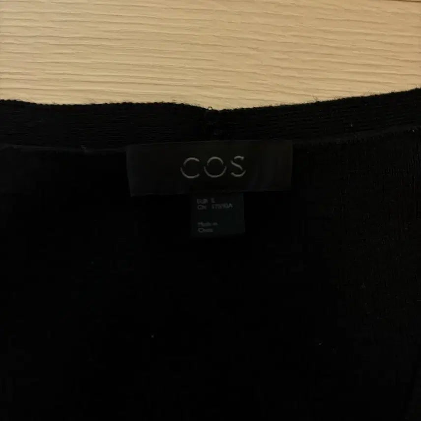 [BUNJANG] Cos Wool Clean Cut V-Neck Vest / 코스 울 클린컷 브이넥 베스트