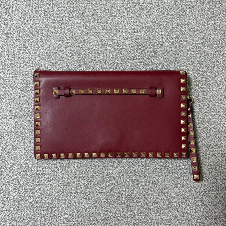 [BUNJANG] Valentino Studded Pouch Bag Burgundy / [정가 50만원] 발렌티노 파우치백
