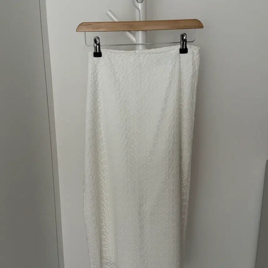 [SOLD OUT] 망고매니플리즈 스커트 ROSY LACE SKIRT_IVORY M