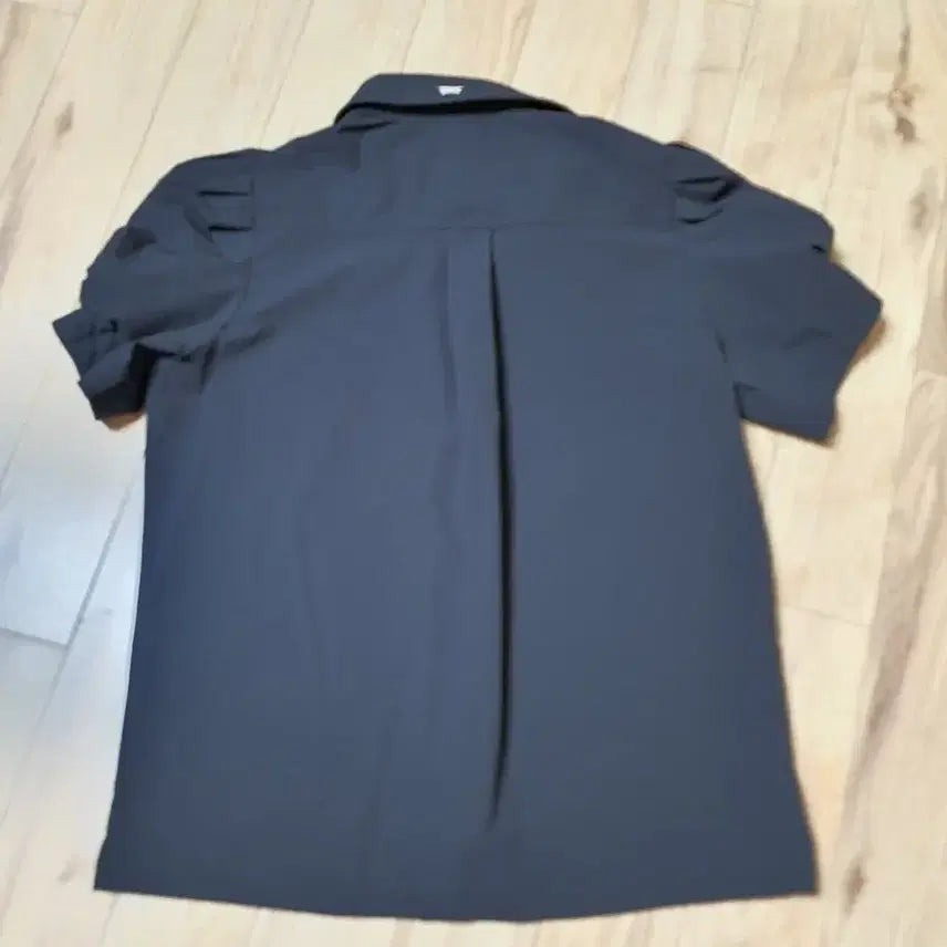 [SOLD OUT] PXG 반팔 셔츠 블랙 퍼프 소매 55사이즈 (백화점 정품입니다)