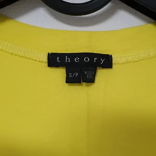 [BUNJANG] Theory T-Shirt Size S / 띠어리 티셔츠 S