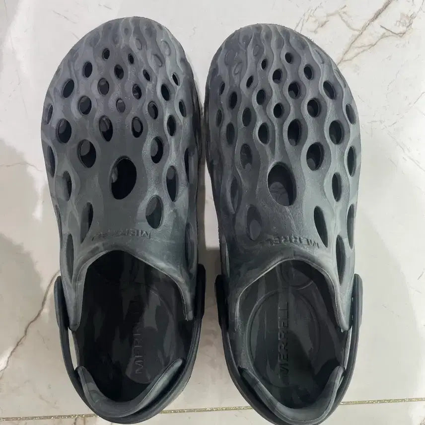 [BUNJANG] Merrell Hydro Moc Black Sandals / 머렐 하이드로 목 블랙