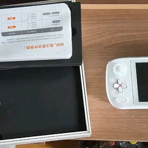 [BUNJANG] AYANEO Air Pro 5560U Handheld Gaming PC / 아야네오 에어 프로 5560U(AYANEO Air pro)