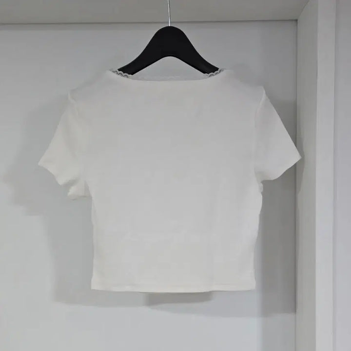 [BUNJANG] Lace Round Crop Top / 레이스 라운드 티셔츠 44~55