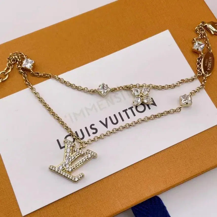[BUNJANG] Louis Vuitton Gold Logo Necklace / 루이비통 로고 골드 목걸이