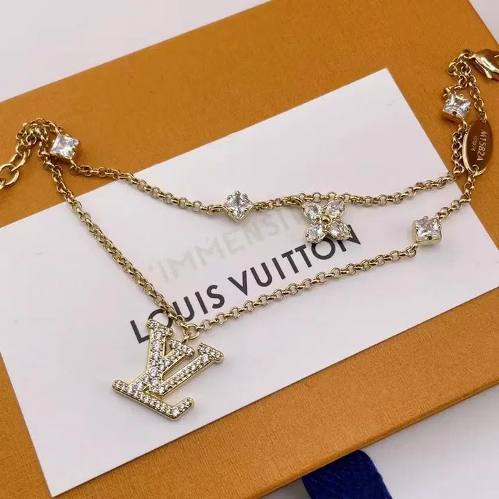 [BUNJANG] Louis Vuitton Gold Logo Necklace / 루이비통 로고 골드 목걸이