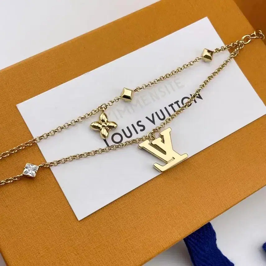 [BUNJANG] Louis Vuitton Gold Logo Necklace / 루이비통 로고 골드 목걸이