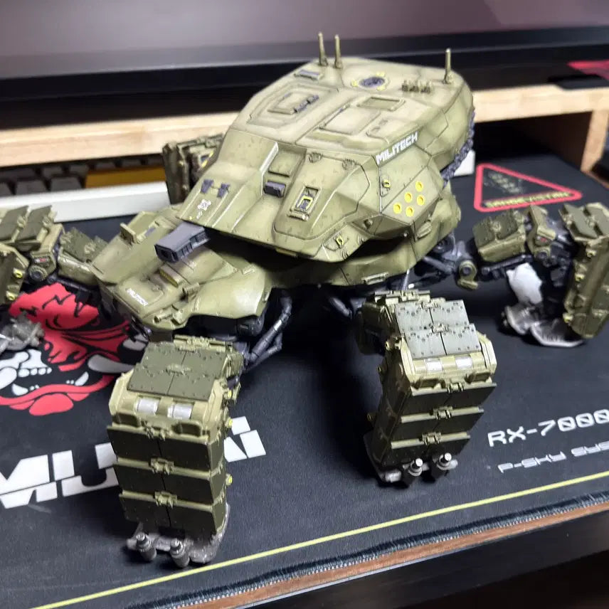 [BUNJANG] Cyberpunk 2077 Chimera Figure / 사이버펑크 2077 키메라 피규어 Cyberpunk 2077