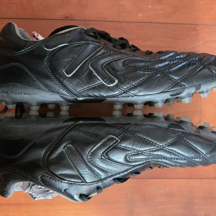 [BUNJANG] KELME 1.1 MG Soccer Cleats (All Black) / 켈미(KELME) 1.1 MG 축구화 275mm (올블랙)