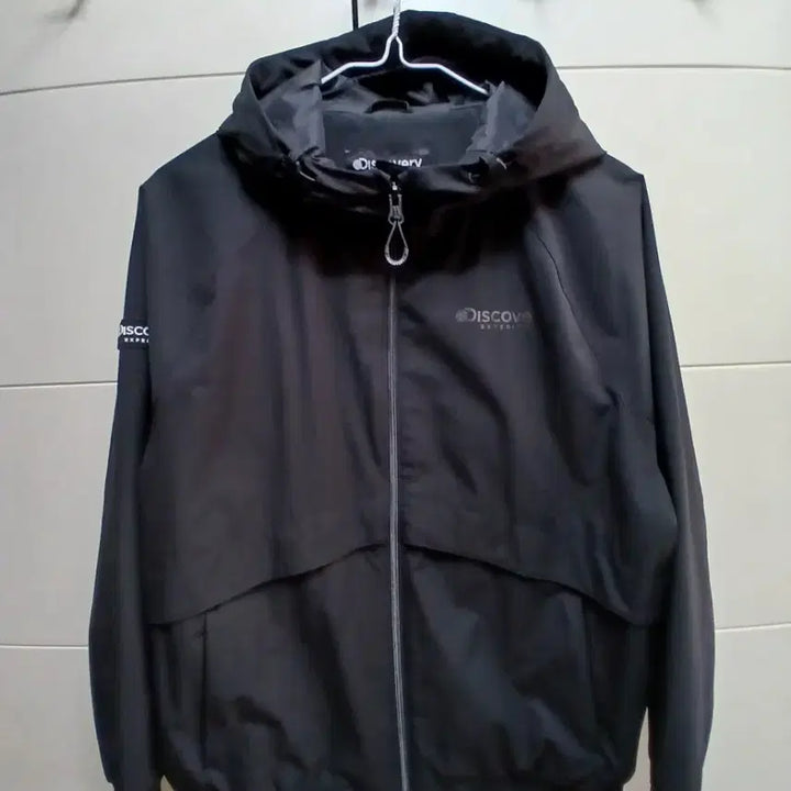 [SOLD OUT] 디스커버리 블랙 후드 바람막이 점퍼160공용95