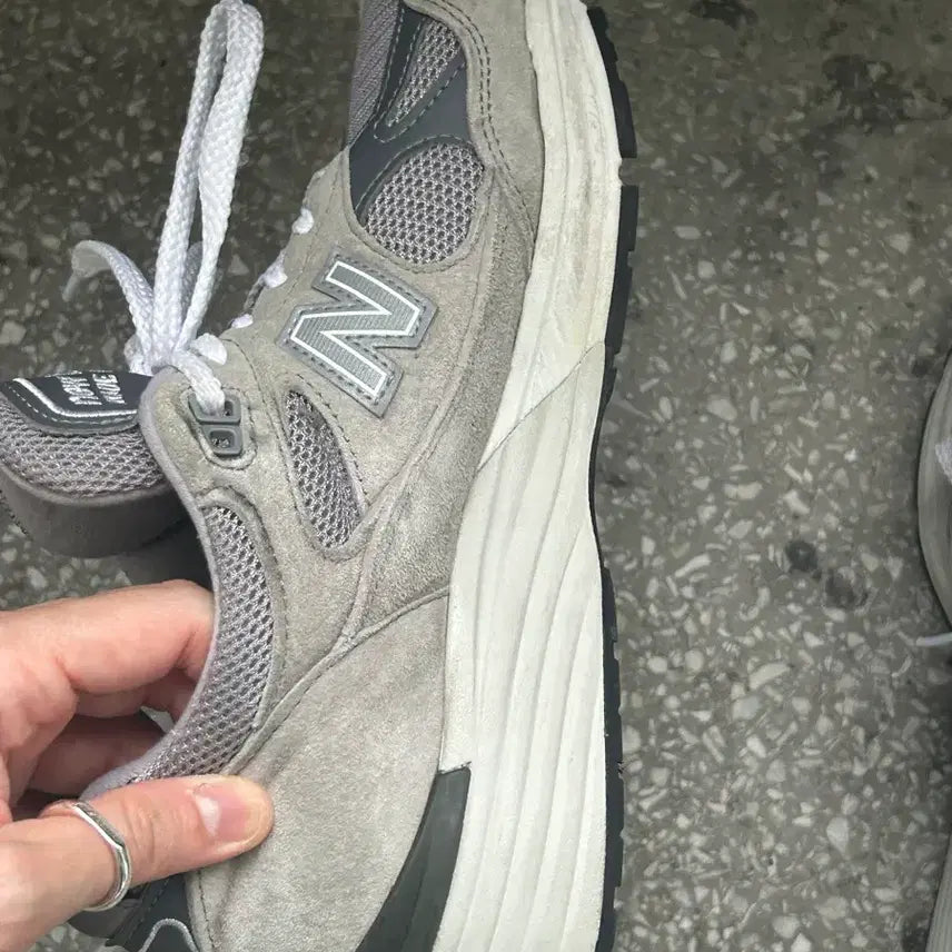 [BUNJANG] New Balance 991 Sneakers / 뉴발란스 991