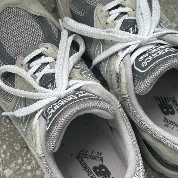 [BUNJANG] New Balance 991 Sneakers / 뉴발란스 991