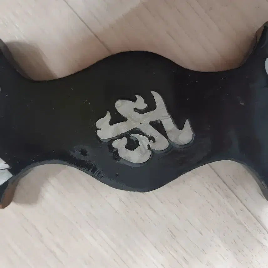[BUNJANG] Najeonchilgi Mother-of-Pearl Thread Spool / 나전칠기 자개 나무실패