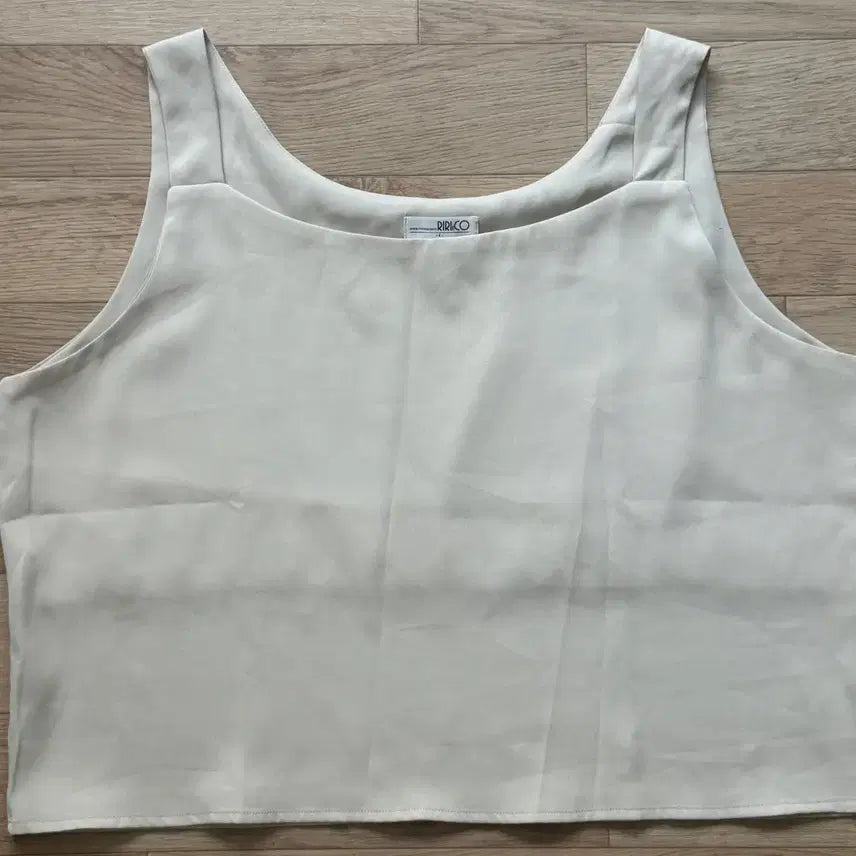 [BUNJANG] Lirienko Plus Size Ivory Square Neck Sleeveless Blouse / 리리앤코 빅사이즈 아이보리 스퀘어넥 나시 블라우스