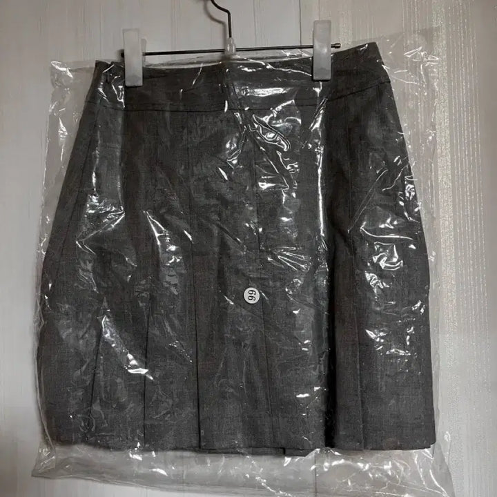 [SOLD OUT] 한번도 안입은 한림예고 교복치마스커트 팔아요