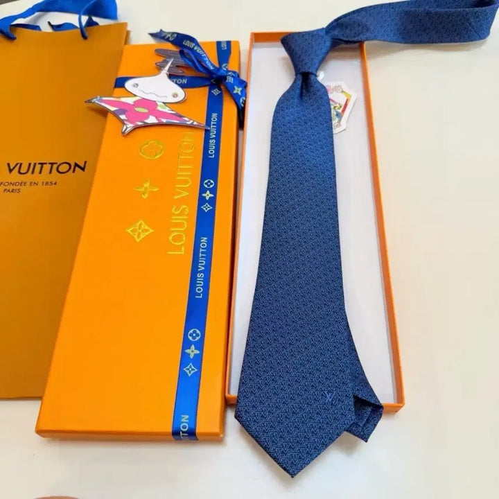 [BUNJANG] Louis Vuitton Silk Patterned Necktie Navy / 루이비통 넥타이