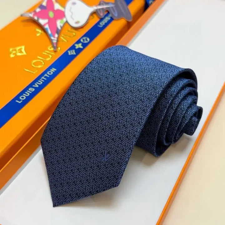 [BUNJANG] Louis Vuitton Silk Patterned Necktie Navy / 루이비통 넥타이