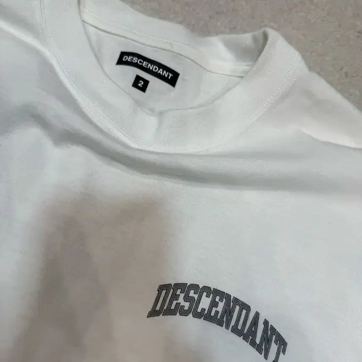 [BUNJANG] Descendant Long Sleeve T-Shirt (Size 2) / 디센던트 긴팔티셔츠 2