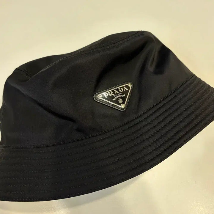 [BUNJANG] Prada Bucket Hat L Size / 프라다 버킷햇 L사이즈 판매합니다
