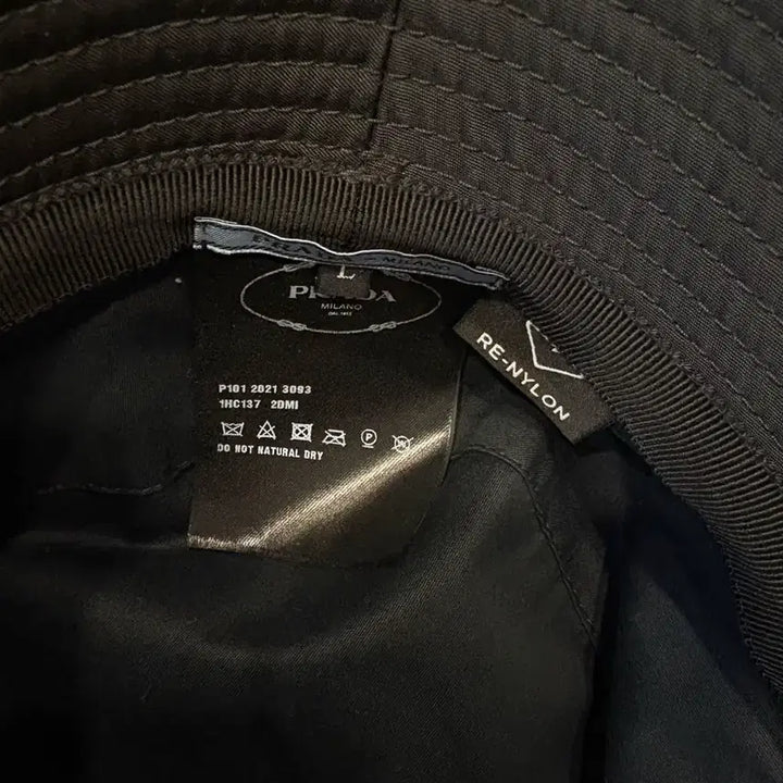[BUNJANG] Prada Bucket Hat L Size / 프라다 버킷햇 L사이즈 판매합니다