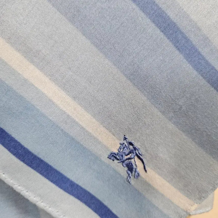 [BUNJANG] Burberry Handkerchief / 미착용)버버리 빅손수건