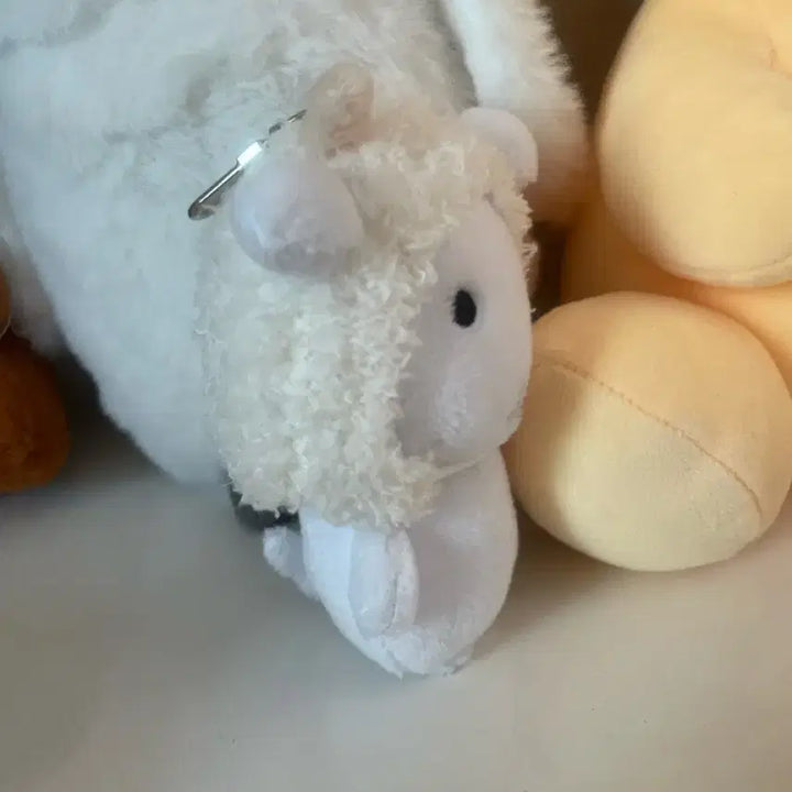 [BUNJANG] Raybee Ganady Sheep Goat Keyring Doll / 레이비 가나디 양 염소 키링 인형