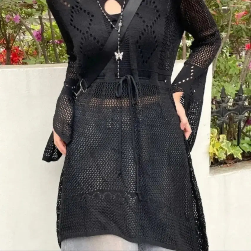 [BUNJANG] Avely Black Sheer Long Punching Knit Dress / 에이블리 블랙 시스루 롱 펀칭 니트 원피스