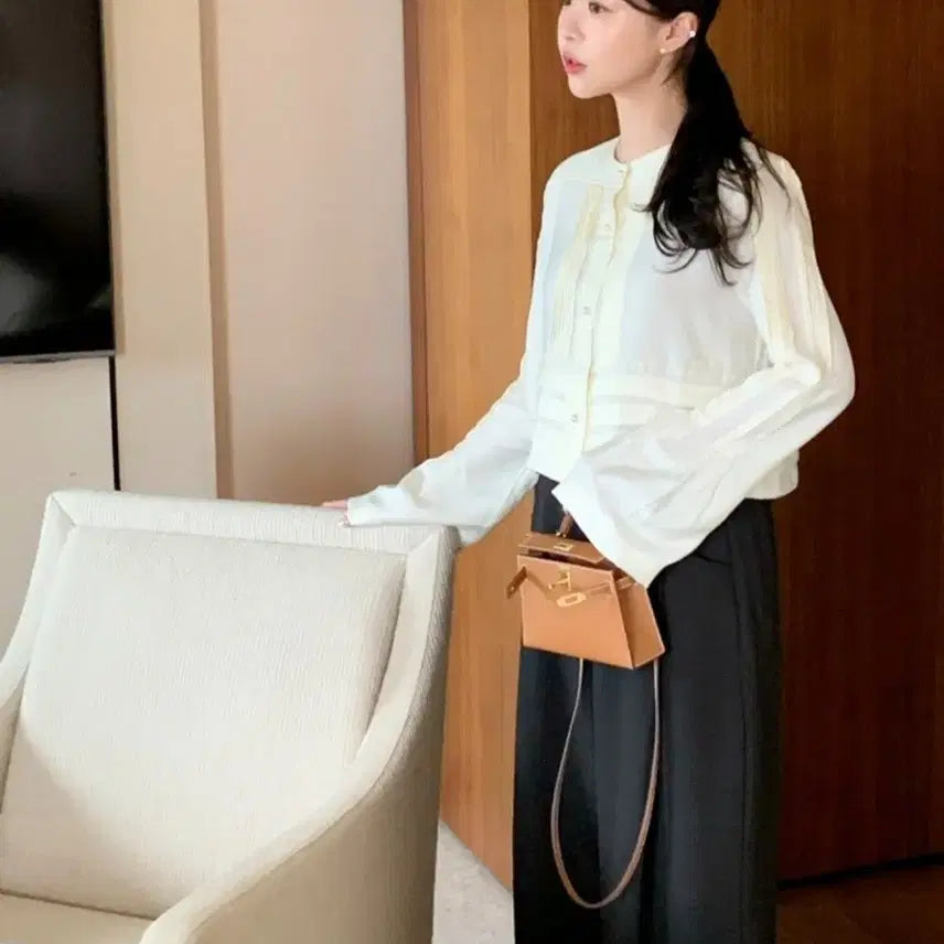[SOLD OUT] 바이씨니 제작 이자벨블라(크림)새상품