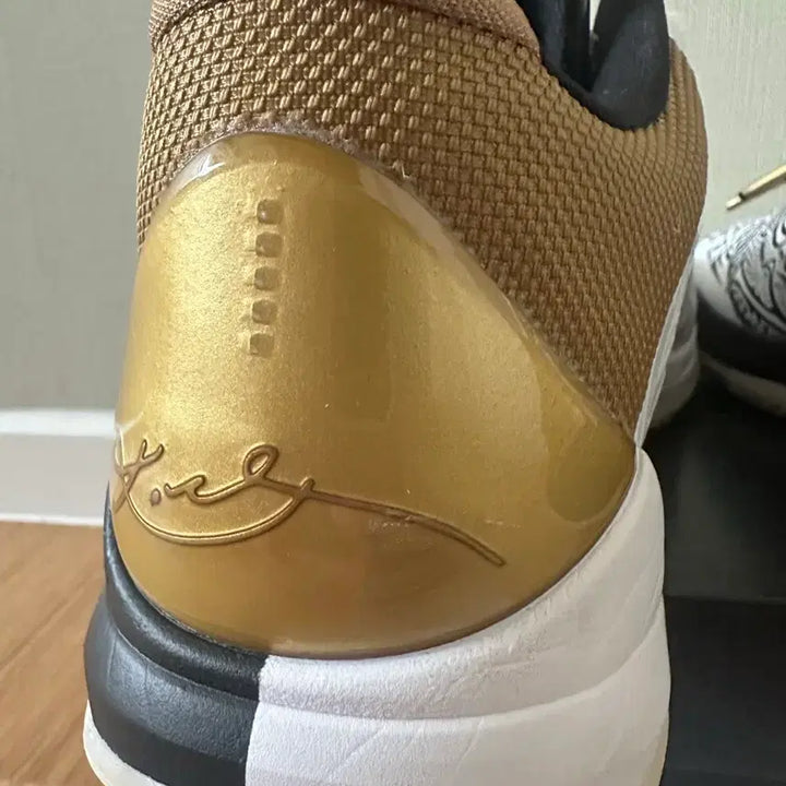 [BUNJANG] Nike Kobe 5 Protro Big Stage Basketball Shoes / 나이키 코비 5 프로트로 빅 스테이지 285 농구화