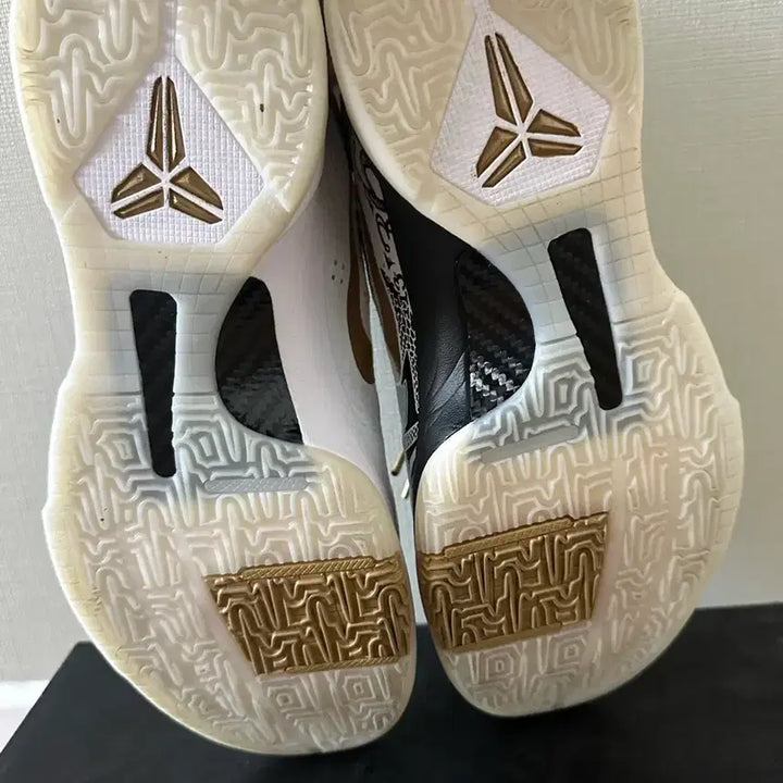 [BUNJANG] Nike Kobe 5 Protro Big Stage Basketball Shoes / 나이키 코비 5 프로트로 빅 스테이지 285 농구화