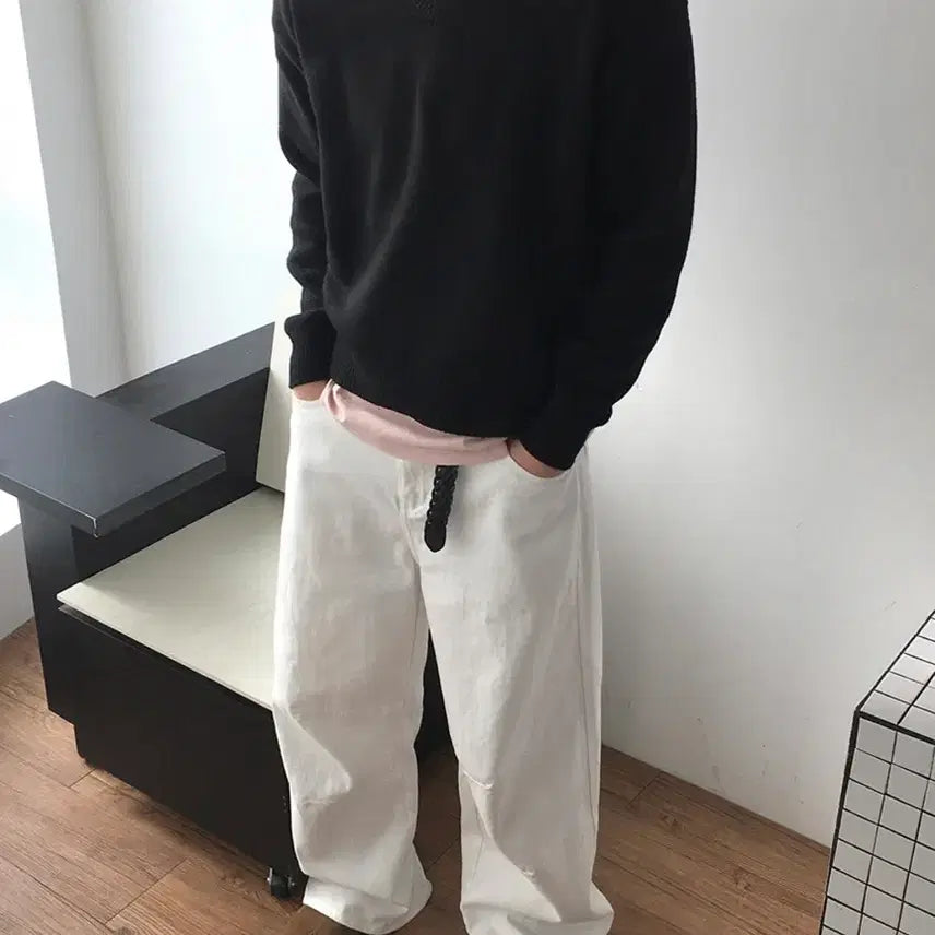 [BUNJANG] Black V-Neck Knit Sweater (M) / 블랙 V넥 니트 (M)