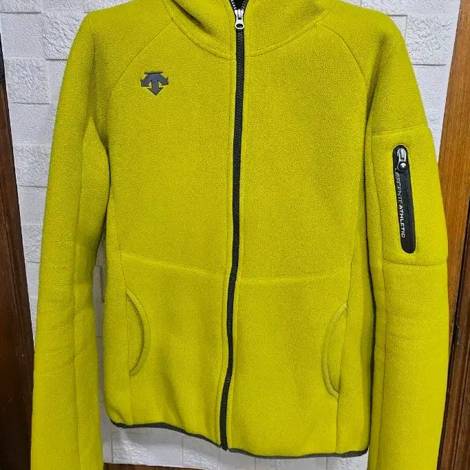 [SOLD OUT] 데상트 기모 후드집업 옐로우
