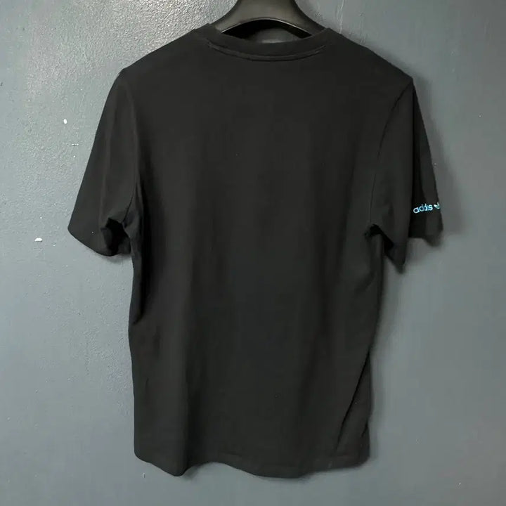 [BUNJANG] Adidas Outline Logo Black Short Sleeve T-shirt / L 아디다스 아웃라인 로고 블랙 반팔 티셔츠