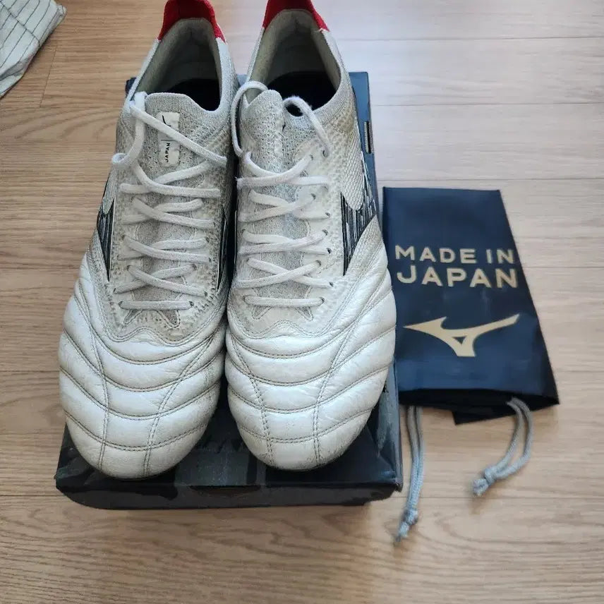 [SOLD OUT] 미즈노 모렐리아 네오 JPN 최상급 선수용 축구화 265사이즈