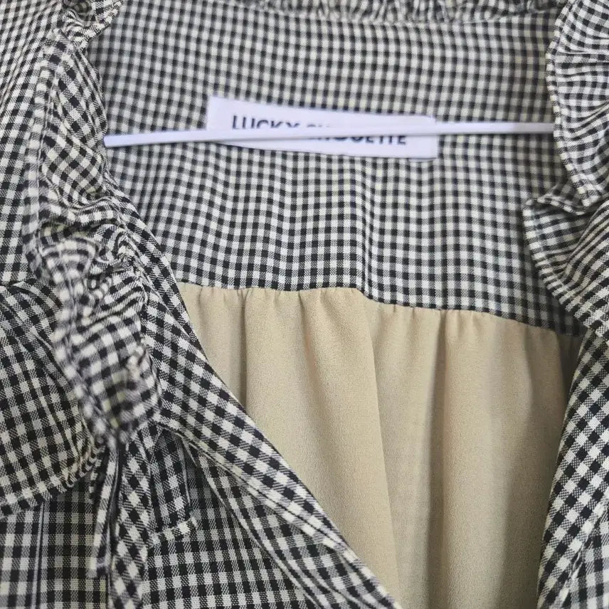 [SOLD OUT] 럭키슈에뜨 롱 원피스 프릴장식
