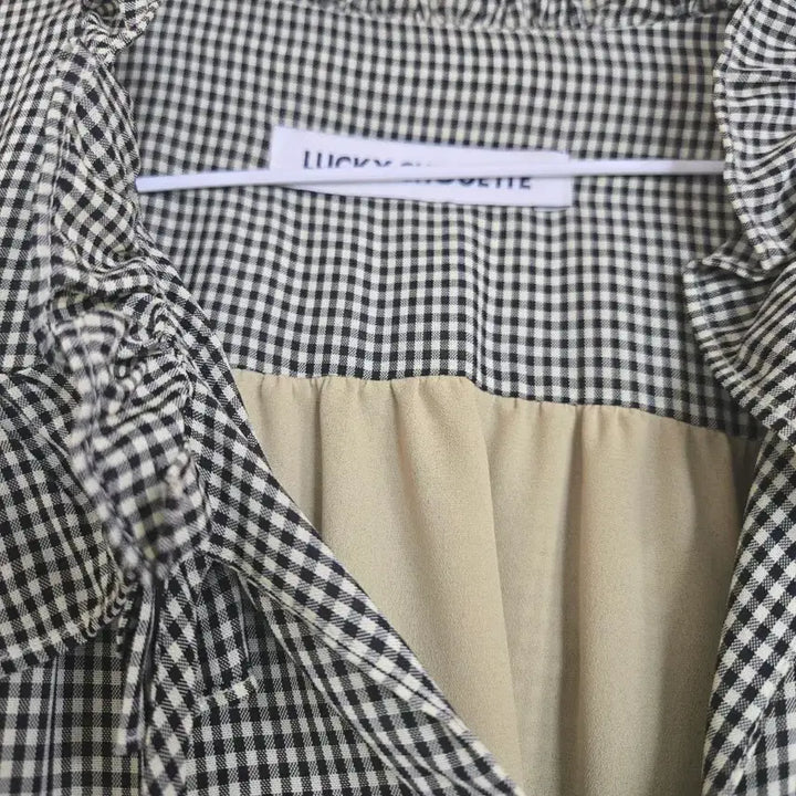 [SOLD OUT] 럭키슈에뜨 롱 원피스 프릴장식