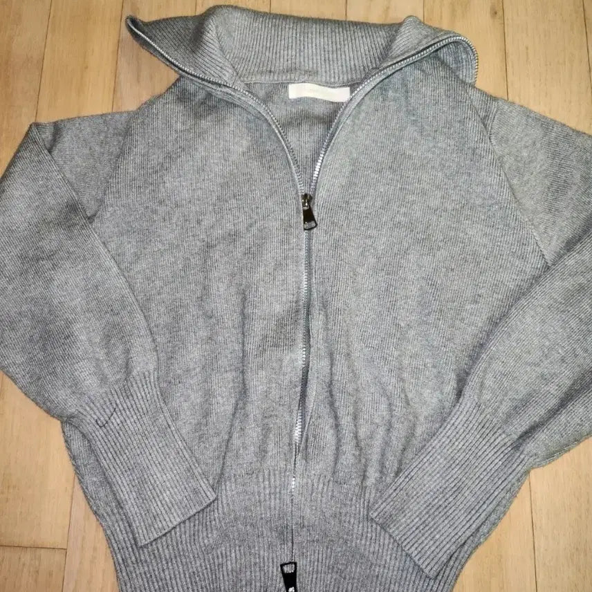 [BUNJANG] Gray Knit Zip-up Cardigan S Size / 회색 니트 집업 가디건 S사이즈입니다