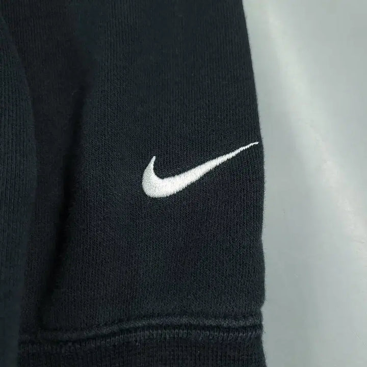[BUNJANG] Nike Big Swoosh Logo Raglan Cotton Blend Hoodie / 나이키 블랙 화이트 레드 배색 빅스우시 로고 암로고 레글런 코튼블렌드 후