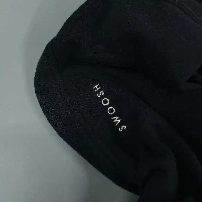 [BUNJANG] Nike Big Swoosh Logo Raglan Cotton Blend Hoodie / 나이키 블랙 화이트 레드 배색 빅스우시 로고 암로고 레글런 코튼블렌드 후