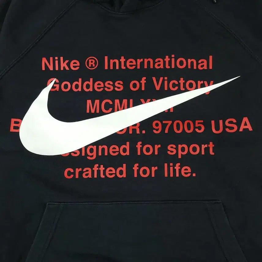 [BUNJANG] Nike Big Swoosh Logo Raglan Cotton Blend Hoodie / 나이키 블랙 화이트 레드 배색 빅스우시 로고 암로고 레글런 코튼블렌드 후