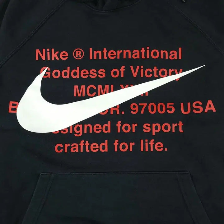 [BUNJANG] Nike Big Swoosh Logo Raglan Cotton Blend Hoodie / 나이키 블랙 화이트 레드 배색 빅스우시 로고 암로고 레글런 코튼블렌드 후