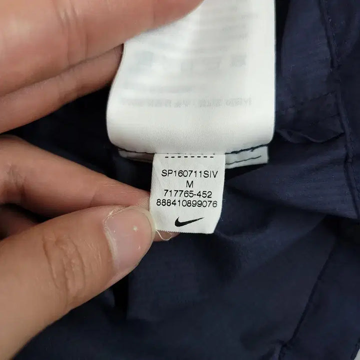 [BUNJANG] Nike Navy Swoosh Reflective Raglan Ripstop Hooded Nylon Jacket / 나이키 네이비 스우시 로고 리플렉티브 레글런 립스탑 후드 나일론 초경량
