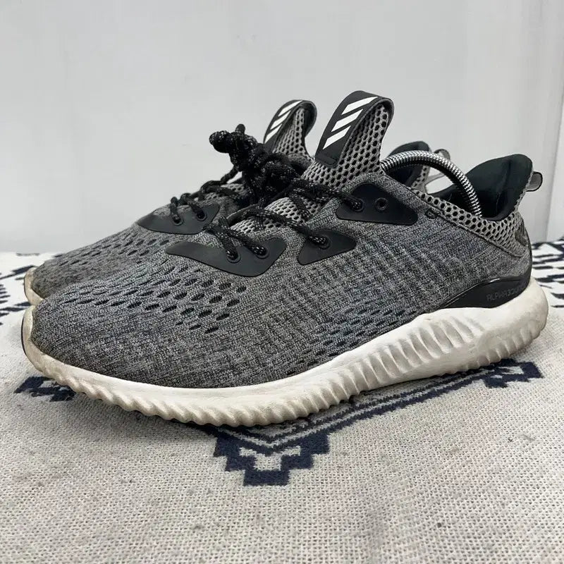 [BUNJANG] Adidas AlphaBounce EM Running Shoes 265 / 아디다스 알파바운스 EM 러닝화 운동화 265 X00260