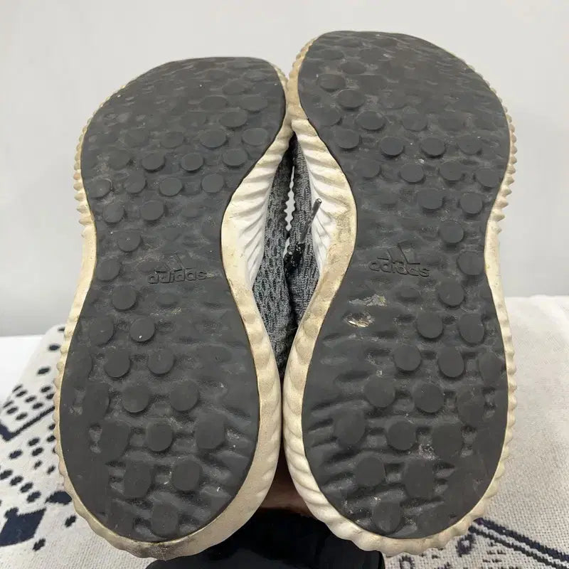 [BUNJANG] Adidas AlphaBounce EM Running Shoes 265 / 아디다스 알파바운스 EM 러닝화 운동화 265 X00260