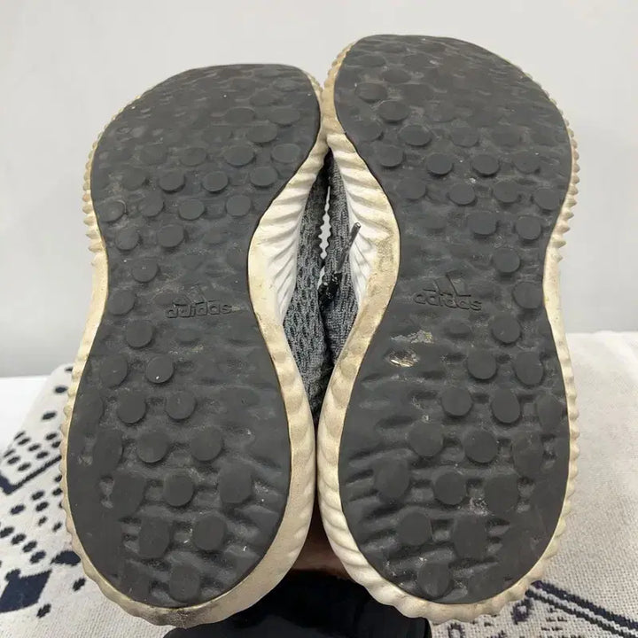 [BUNJANG] Adidas AlphaBounce EM Running Shoes 265 / 아디다스 알파바운스 EM 러닝화 운동화 265 X00260