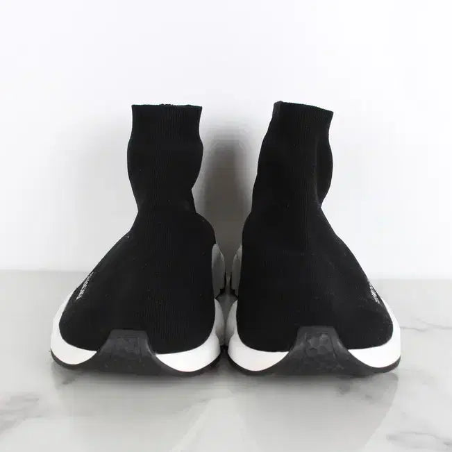 [BUNJANG] Balenciaga Speedrunner Socks Sneakers Oreo Black White 42 (270) / 발렌시아가 스피드러너 삭스 스니커즈 오레오 검흰 42(270)