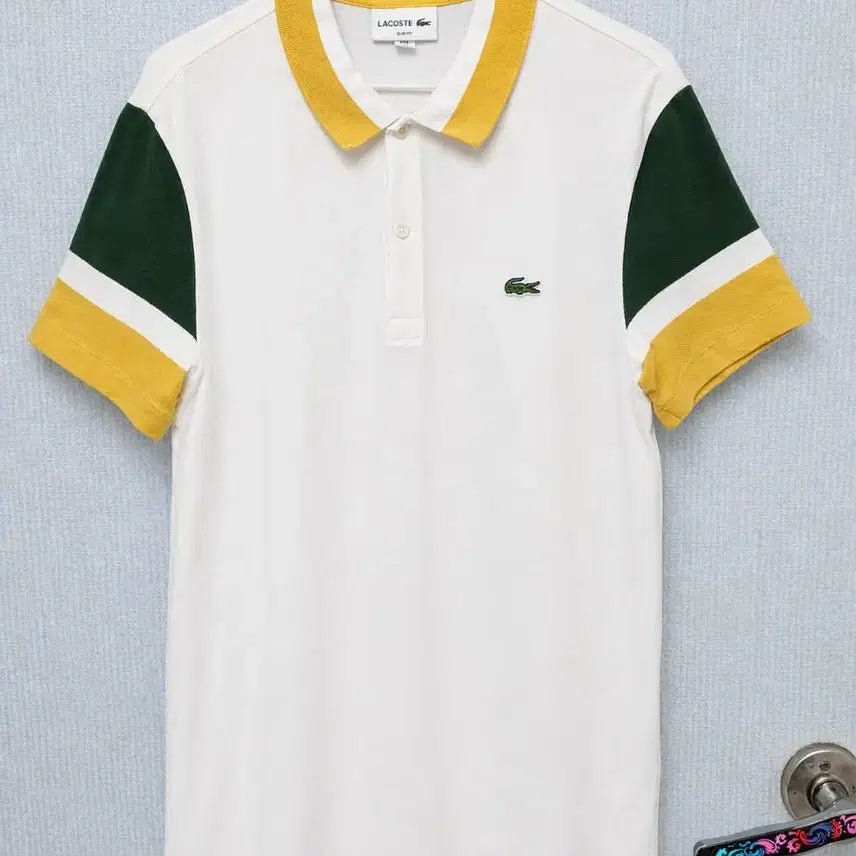 [SOLD OUT] 라코스테 화이트 배색 반팔 카라티